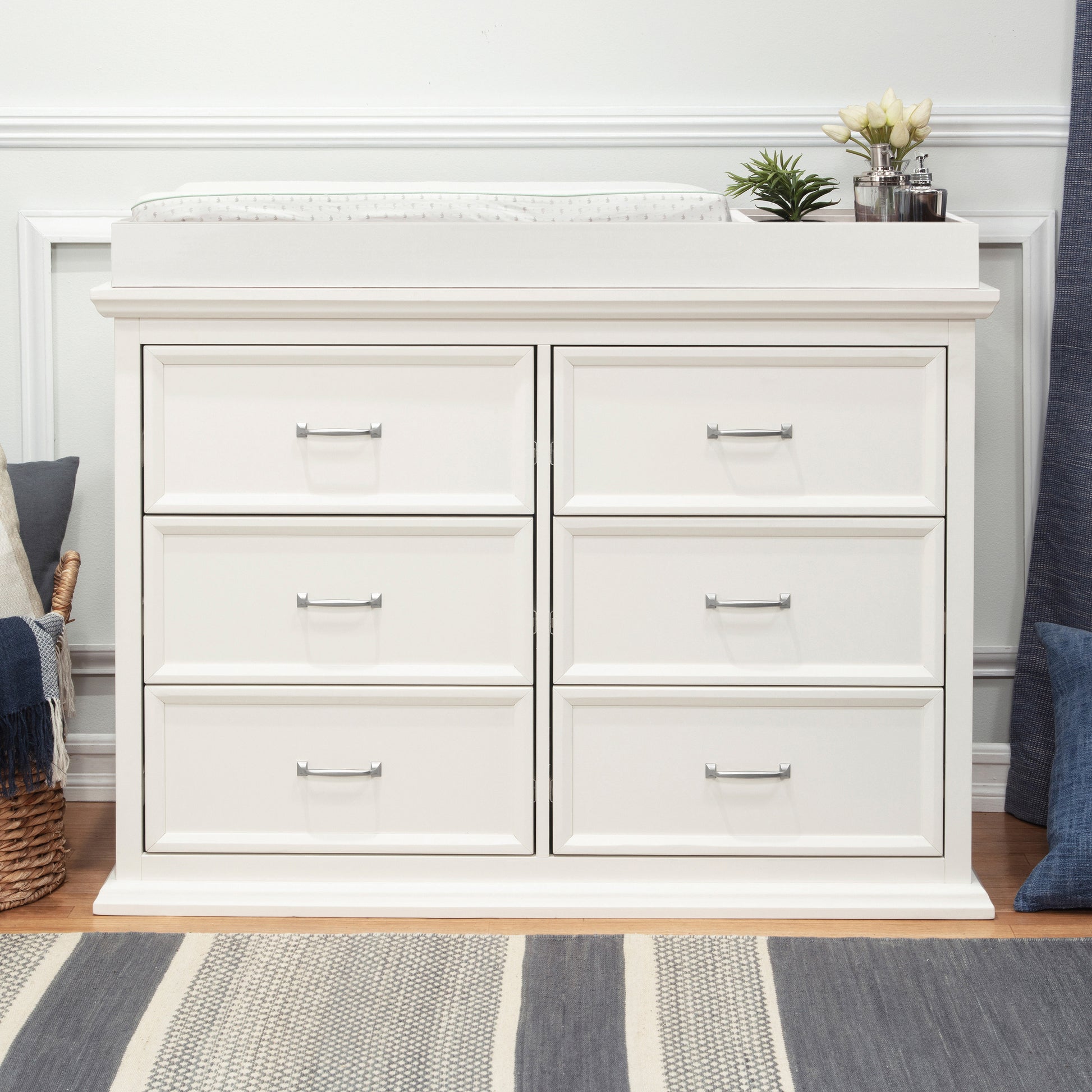 M3916RW,Foothill-Louis 6-Drawer Dresser in Warm White