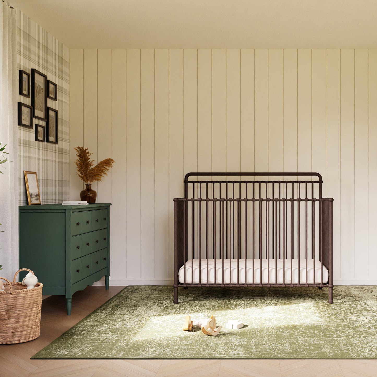 B15301UR,Winston 4-in-1 Convertible Crib in Vintage Iron