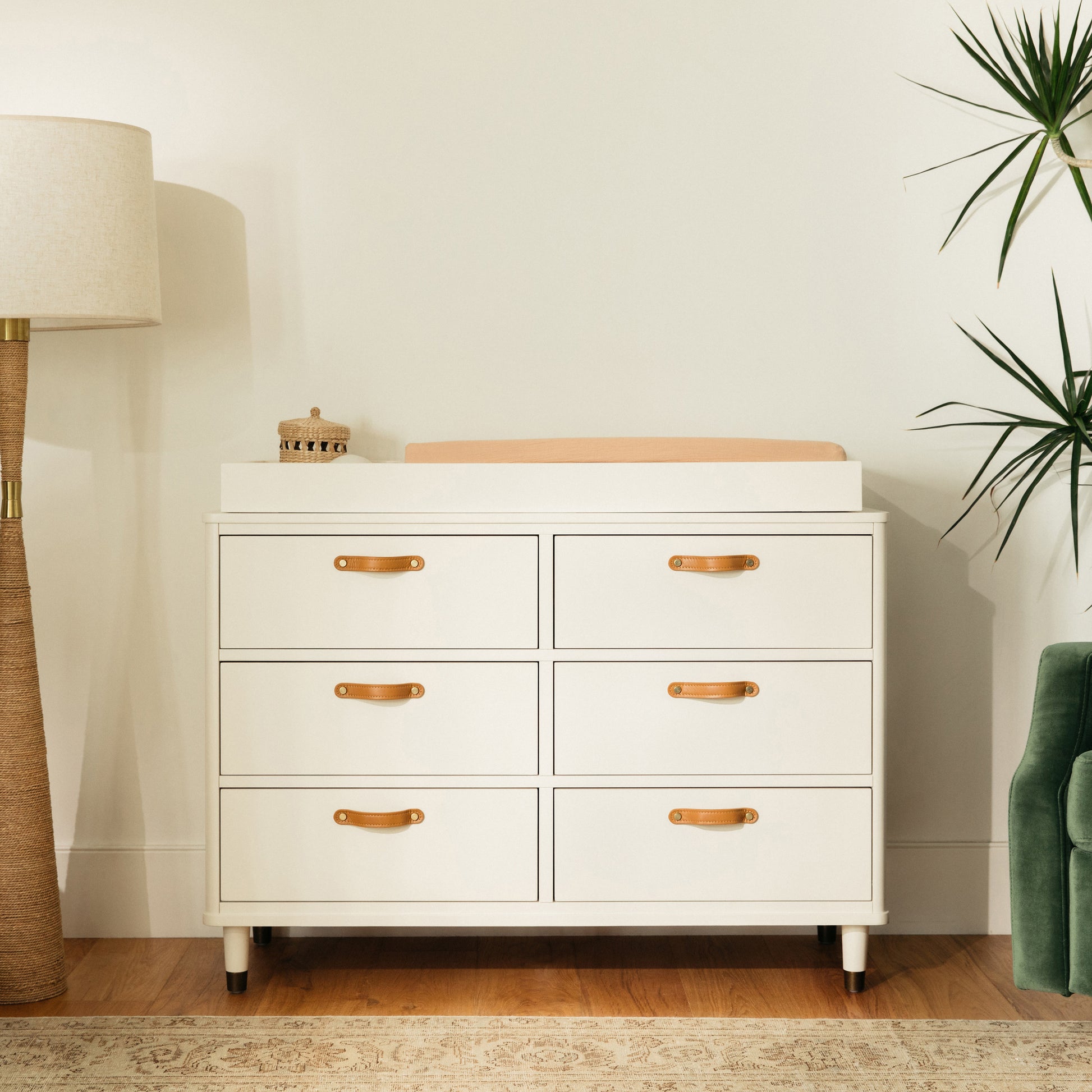 B14316RW,Tanner 6-Drawer Dresser in Warm White