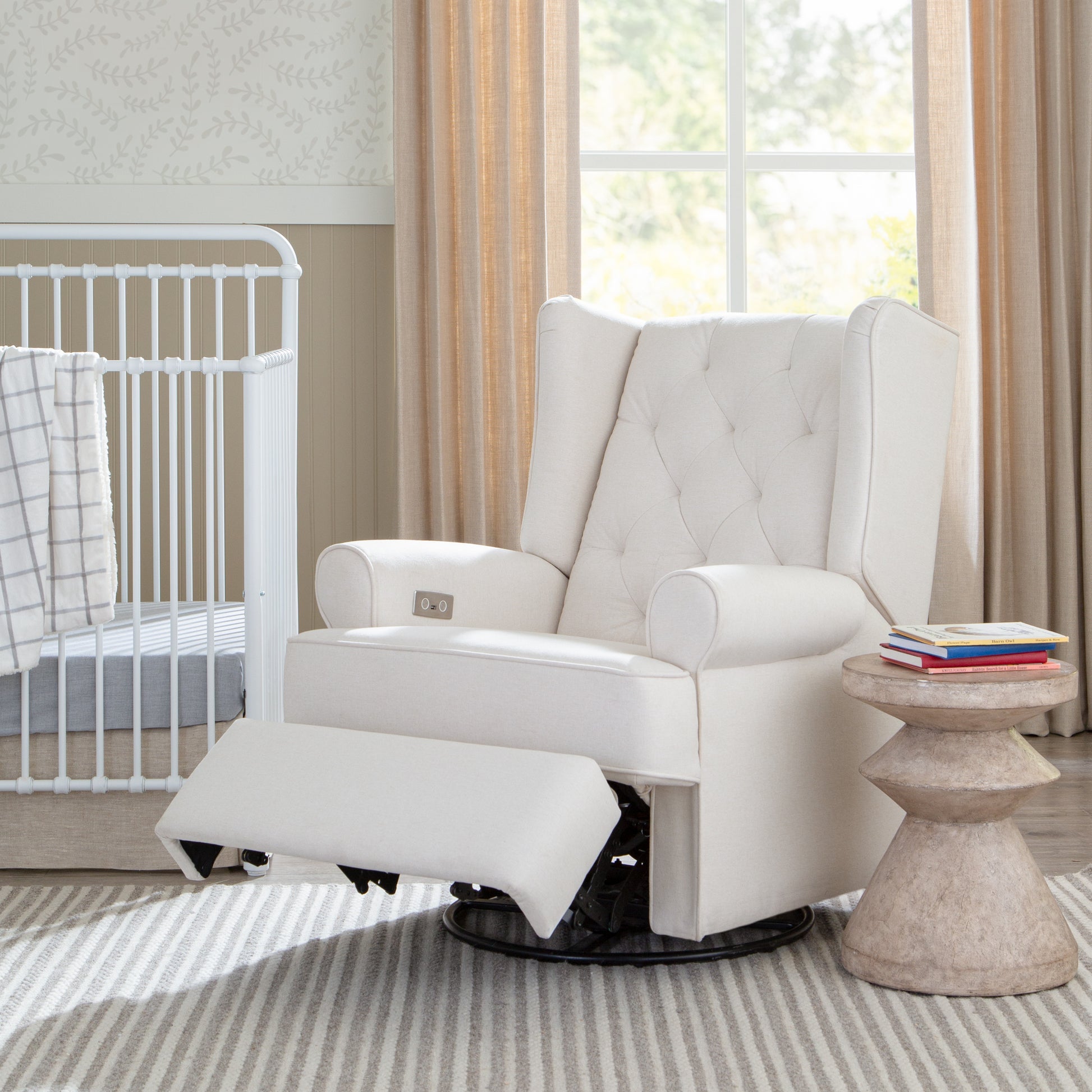 M21987PCMEW,Harbour Power Recliner in Performance Cream Eco-Weave