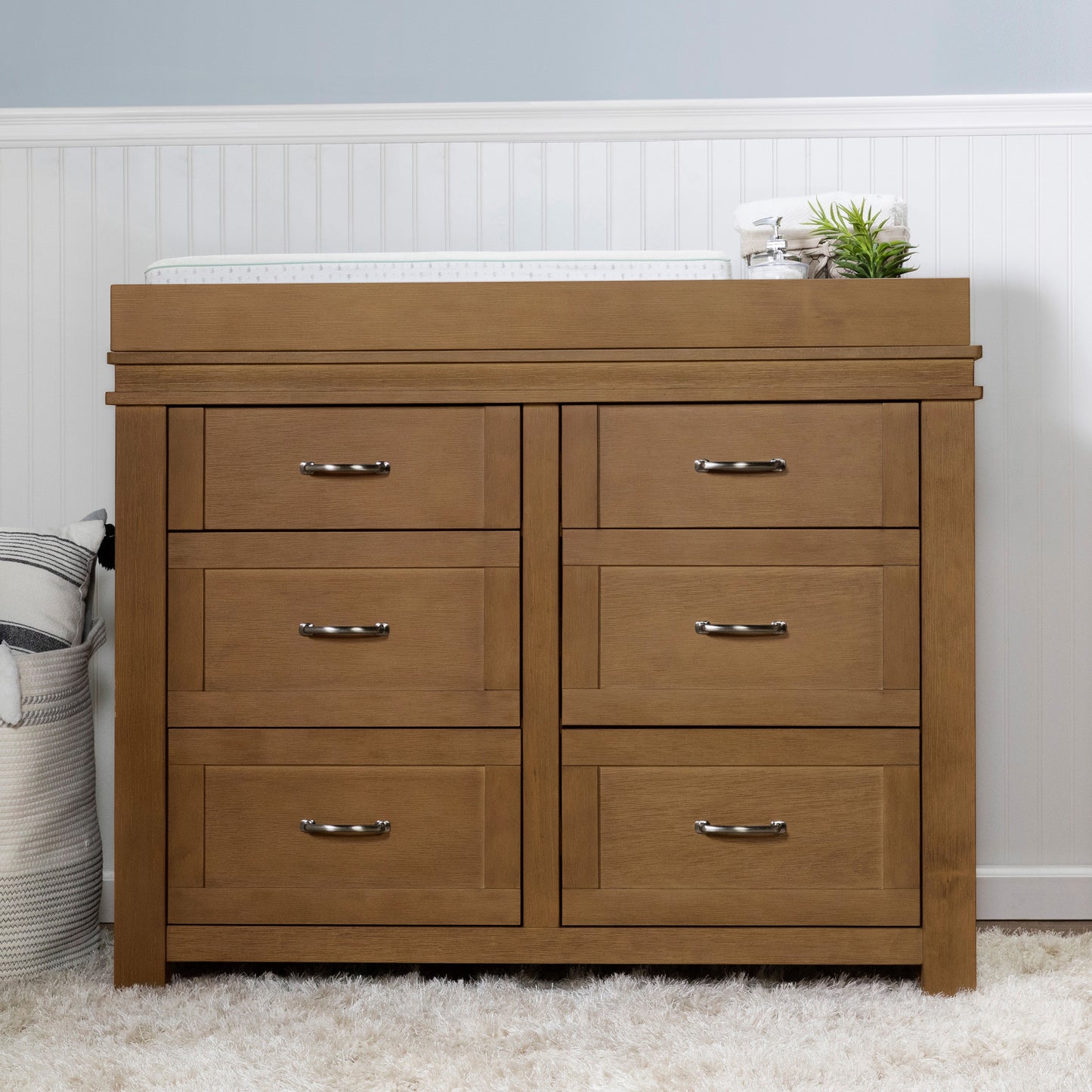 M21126SW,Wesley Farmhouse 6-Drawer Dresser in Stablewood