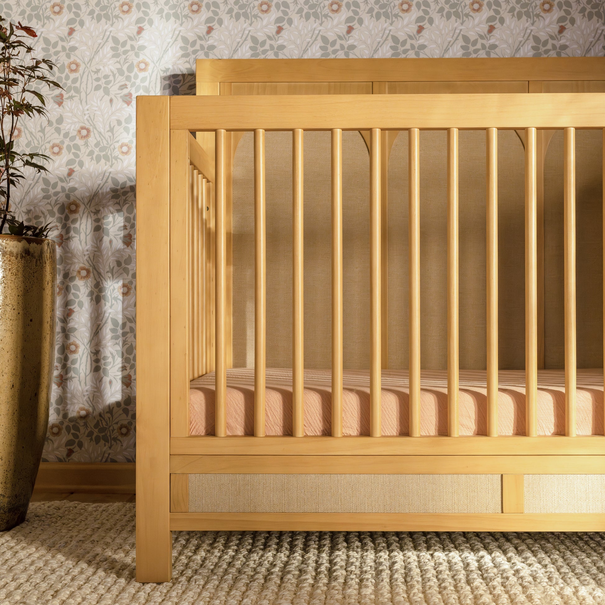 M24801HYPSEW,Eloise 4-in-1 Convertible Crib in Honey & Performance Sand Eco-Weave