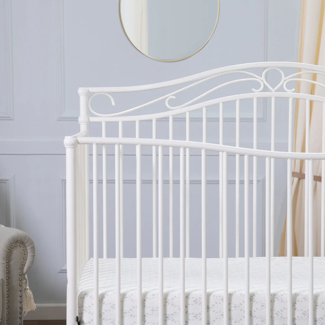 Noelle 4-in-1 Convertible Crib